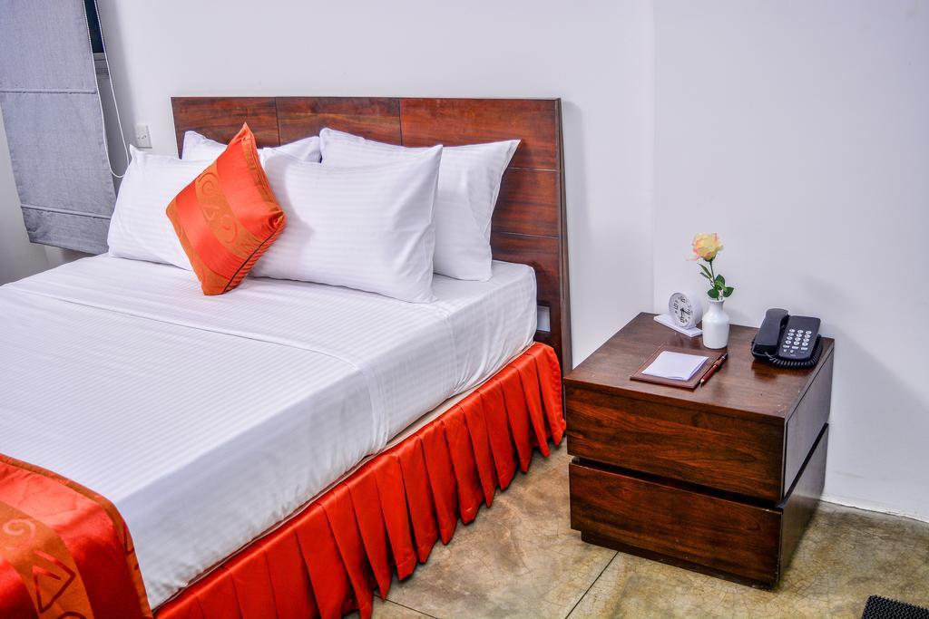 City Breeze By Amaranta Colombo Exterior photo